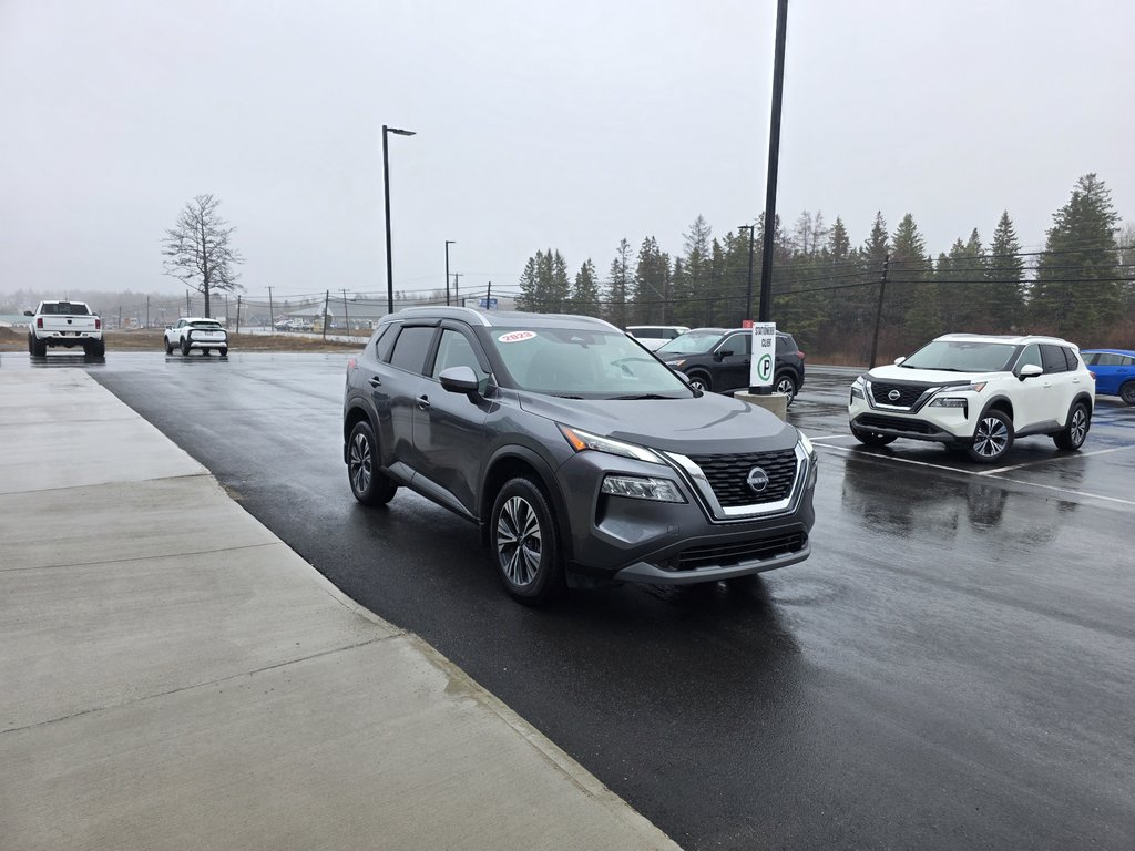 Nissan Rogue SV AWD CVT 2023 à Bathurst, Nouveau-Brunswick - 4 - w1024h768px