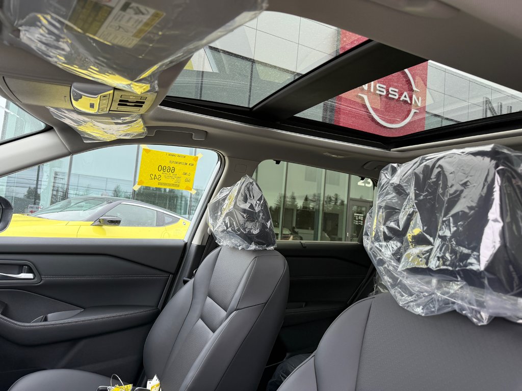 2025 Nissan Rogue AWD SV Moonroof in Bathurst, New Brunswick - 9 - w1024h768px