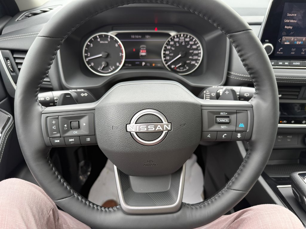 2025 Nissan Rogue AWD SV Moonroof in Bathurst, New Brunswick - 12 - w1024h768px