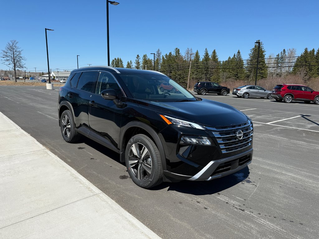 2025 Nissan Rogue AWD SL in Bathurst, New Brunswick - 3 - w1024h768px