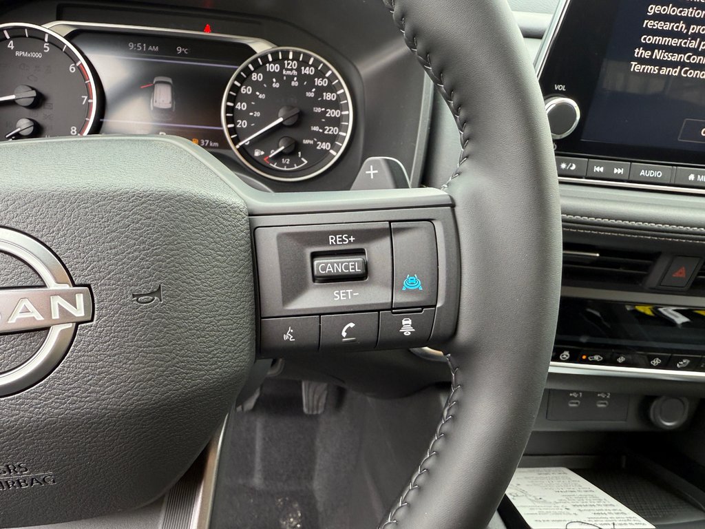 2025 Nissan Rogue AWD SV Moonroof in Bathurst, New Brunswick - 14 - w1024h768px