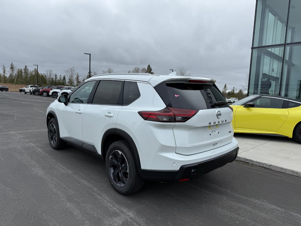 2025 Nissan Rogue AWD SV Moonroof in Bathurst, New Brunswick - 8 - w1024h768px