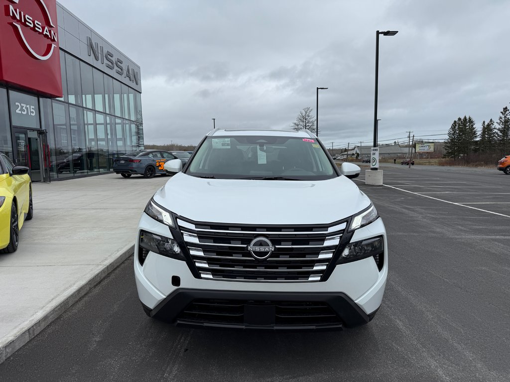 2025 Nissan Rogue AWD SV Moonroof in Bathurst, New Brunswick - 2 - w1024h768px