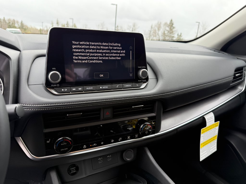 2025 Nissan Rogue AWD SV Moonroof in Bathurst, New Brunswick - 12 - w1024h768px