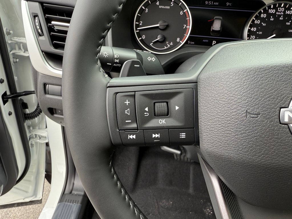 2025 Nissan Rogue AWD SV Moonroof in Bathurst, New Brunswick - 15 - w1024h768px
