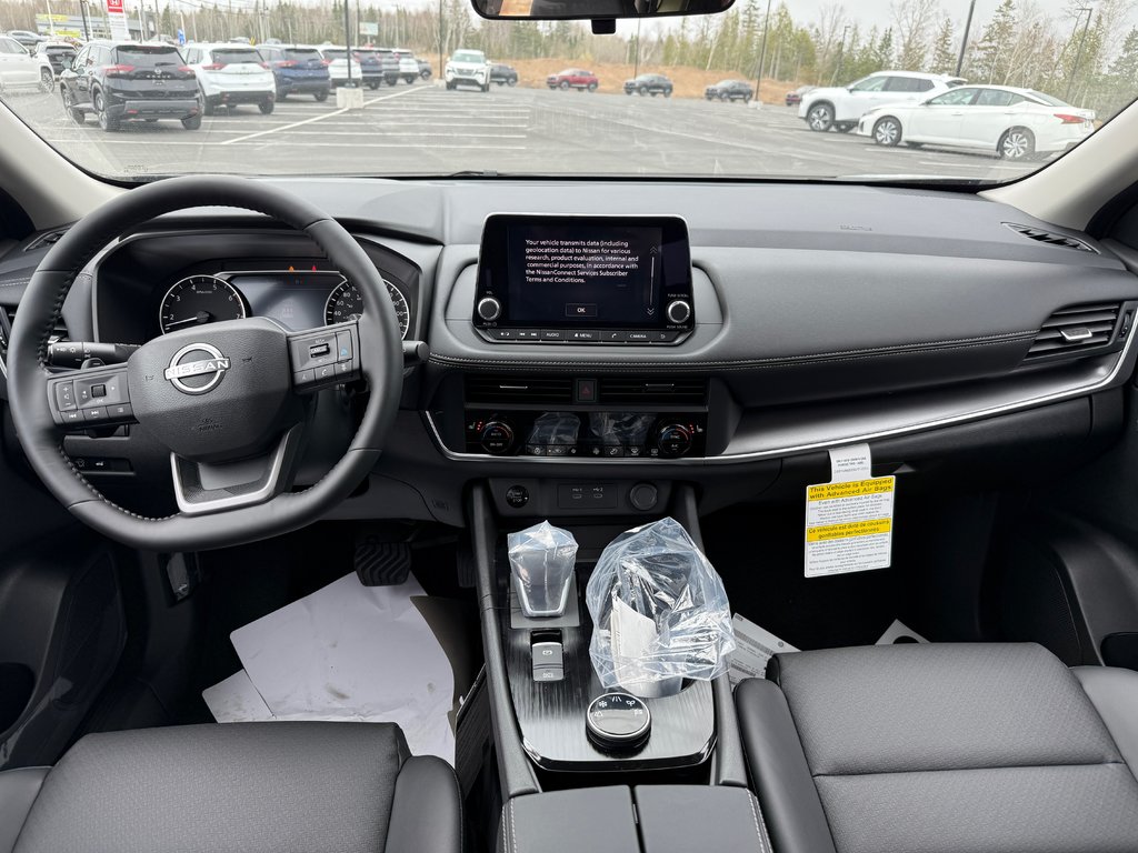 Nissan Rogue AWD SV PREMIUM 2025 à Bathurst, Nouveau-Brunswick - 10 - w1024h768px