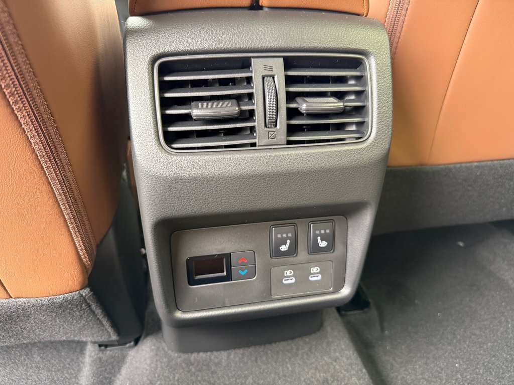 2025 Nissan Rogue AWD Platinum in Bathurst, New Brunswick - 11 - w1024h768px