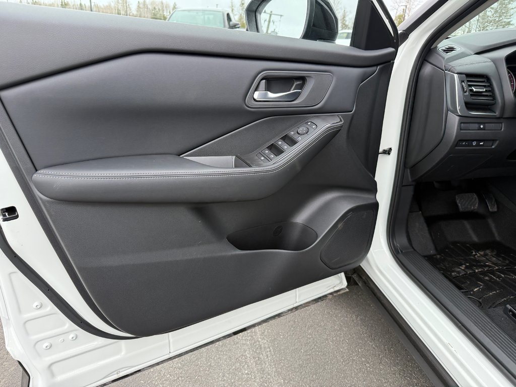 2025 Nissan Rogue AWD Midnight Edition in Bathurst, New Brunswick - 20 - w1024h768px