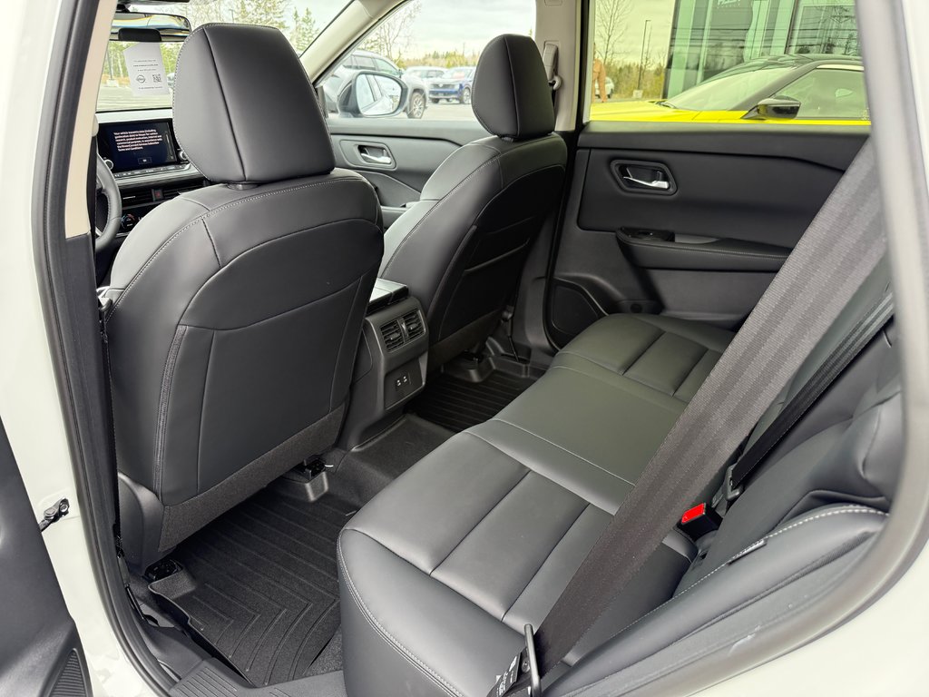 2025 Nissan Rogue AWD Midnight Edition in Bathurst, New Brunswick - 11 - w1024h768px