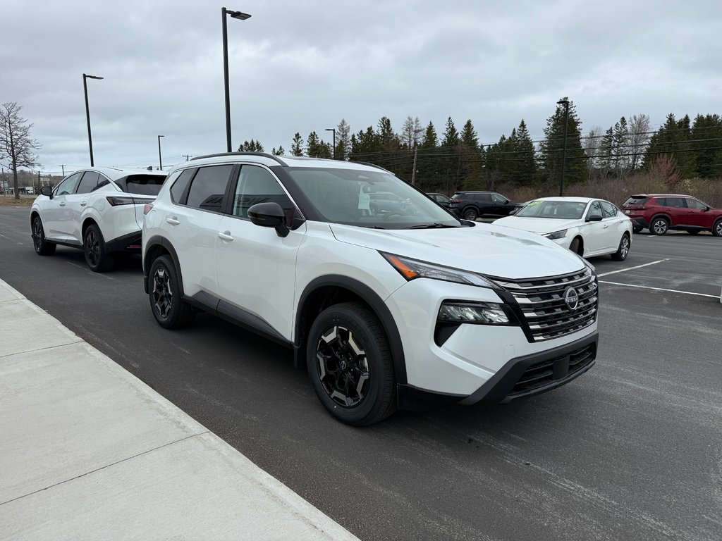 2025 Nissan Rogue AWD Midnight Edition in Bathurst, New Brunswick - 3 - w1024h768px