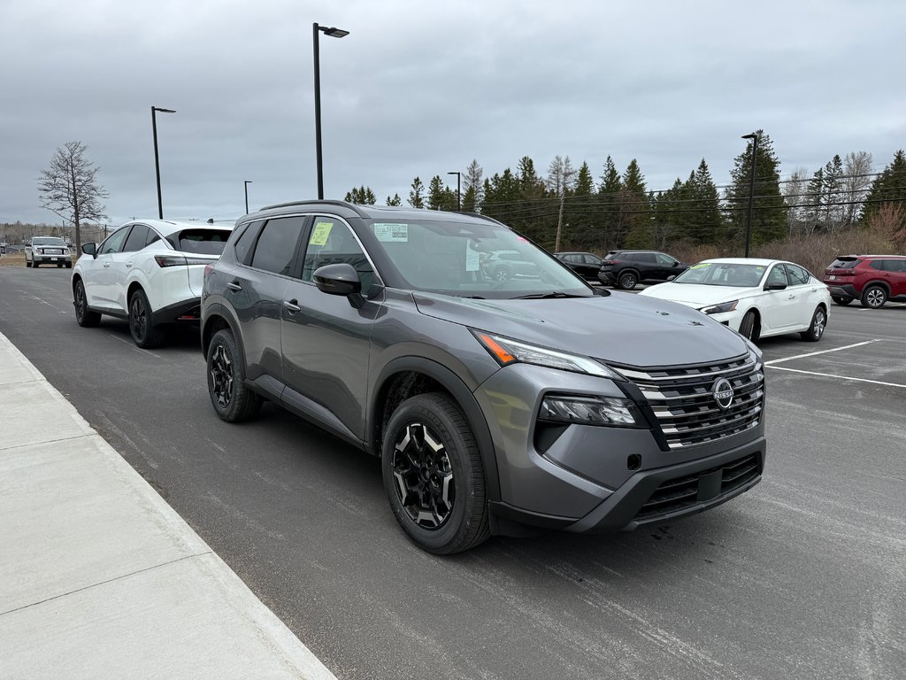 2025 Nissan Rogue AWD Midnight Edition in Bathurst, New Brunswick - 3 - w1024h768px