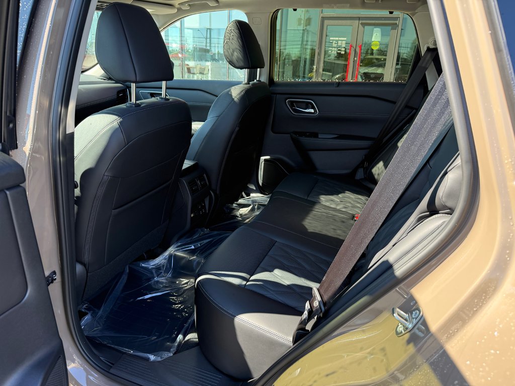 2025 Nissan Rogue AWD Platinum in Bathurst, New Brunswick - 10 - w1024h768px