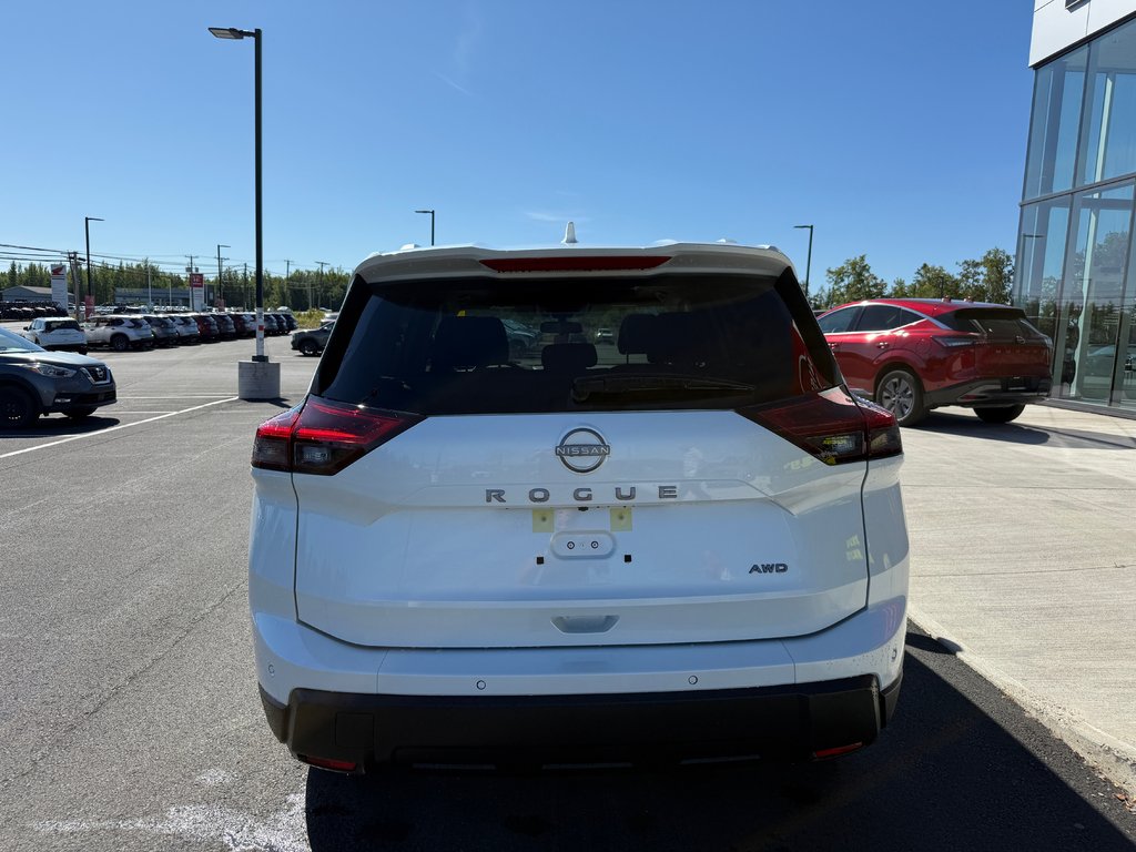 2025 Nissan Rogue AWD SV Moonroof in Bathurst, New Brunswick - 6 - w1024h768px