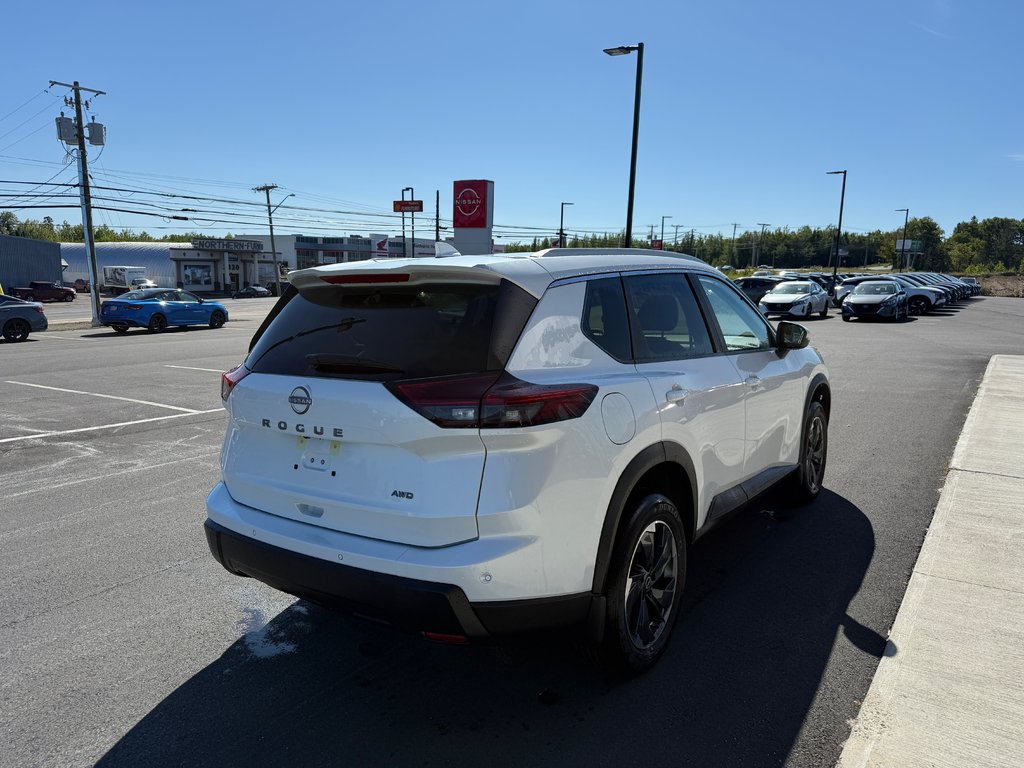 2025 Nissan Rogue AWD SV Moonroof in Bathurst, New Brunswick - 5 - w1024h768px