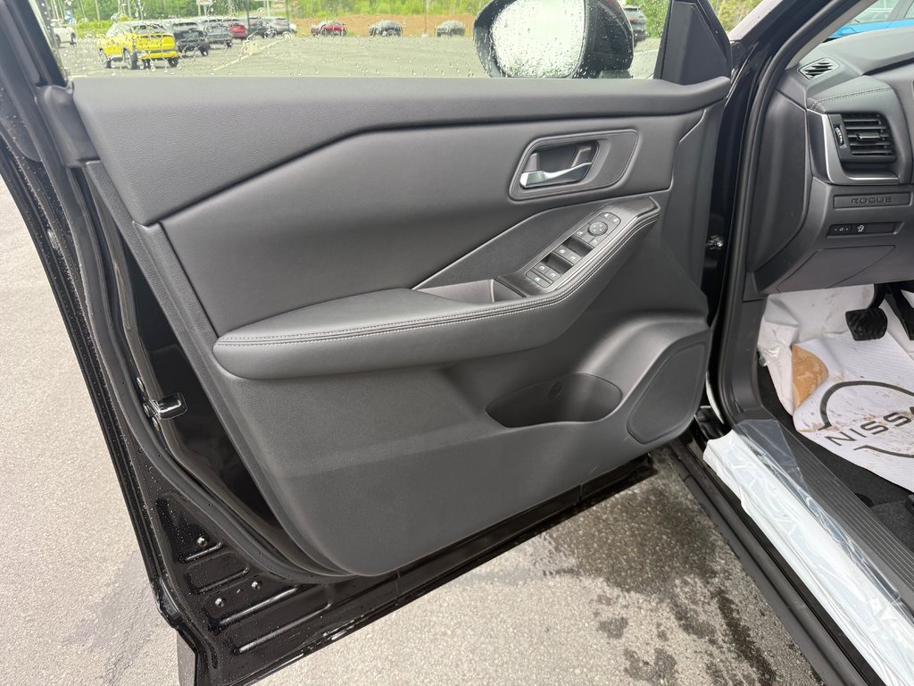 2026 Nissan Rogue AWD S in Bathurst, New Brunswick - 13 - w1024h768px