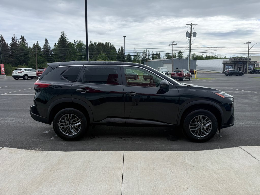 2026 Nissan Rogue AWD S in Bathurst, New Brunswick - 4 - w1024h768px