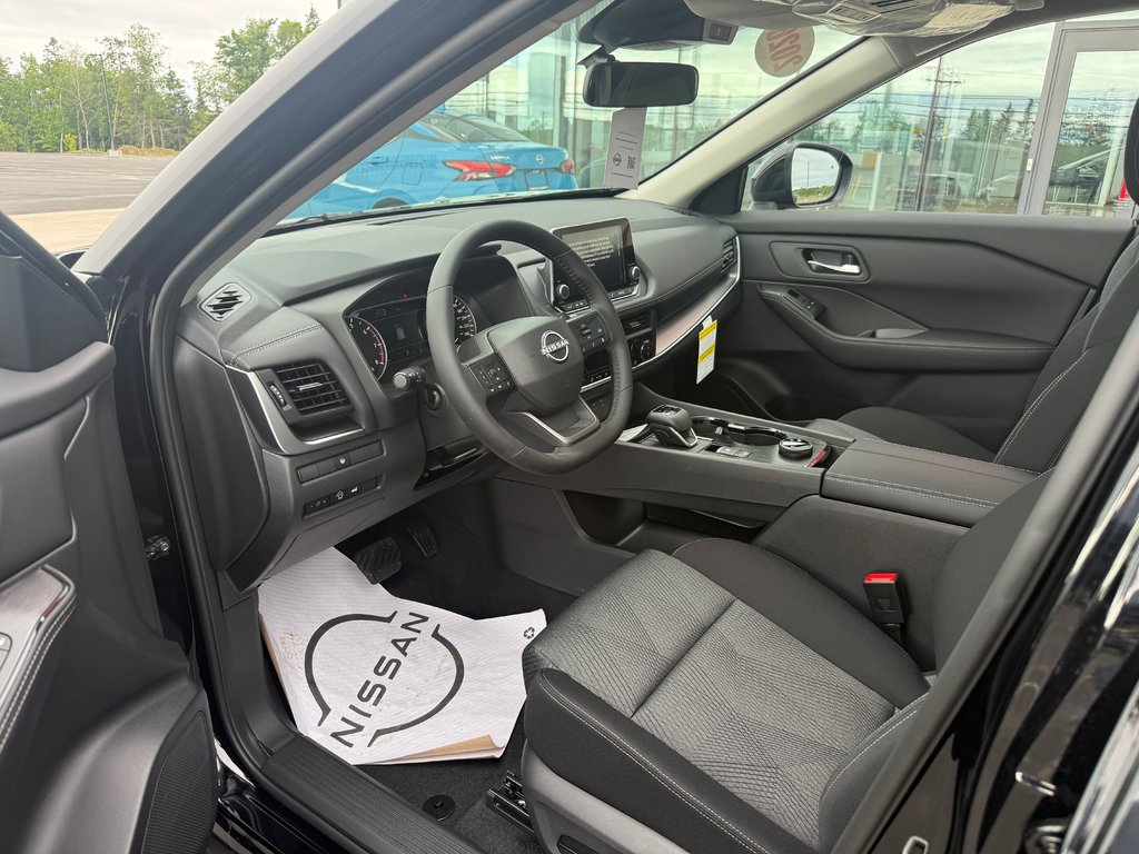 2026 Nissan Rogue AWD SV Moonroof in Bathurst, New Brunswick - 13 - w1024h768px