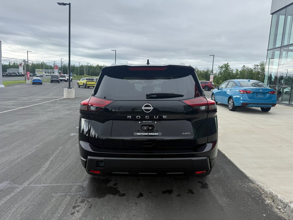 2026 Nissan Rogue AWD SV Moonroof in Bathurst, New Brunswick - 6 - w1024h768px