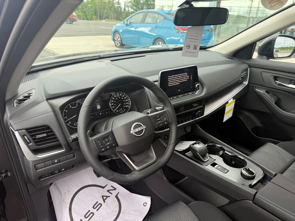 2026 Nissan Rogue AWD SV Moonroof in Bathurst, New Brunswick - 14 - w1024h768px