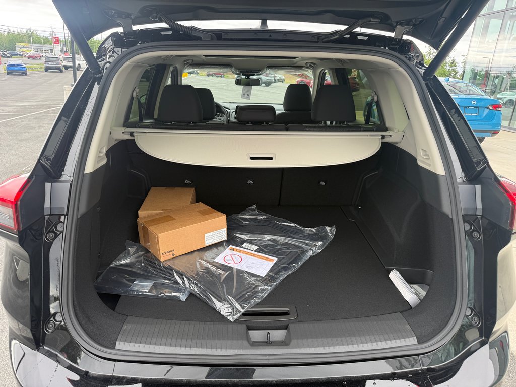 2026 Nissan Rogue AWD SV Moonroof in Bathurst, New Brunswick - 9 - w1024h768px