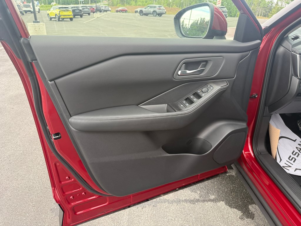 2026 Nissan Rogue AWD S in Bathurst, New Brunswick - 14 - w1024h768px