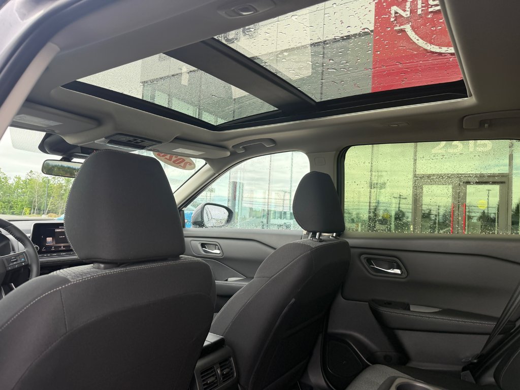 2026 Nissan Rogue AWD SV Moonroof in Bathurst, New Brunswick - 14 - w1024h768px