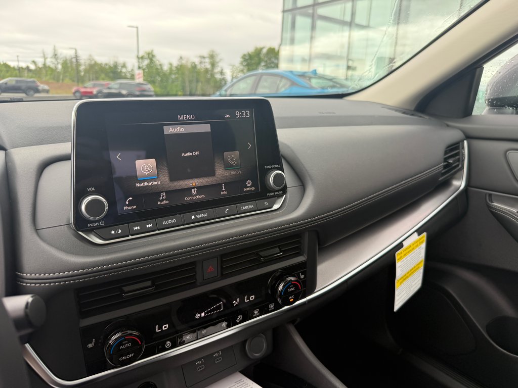 2026 Nissan Rogue AWD SV Moonroof in Bathurst, New Brunswick - 19 - w1024h768px
