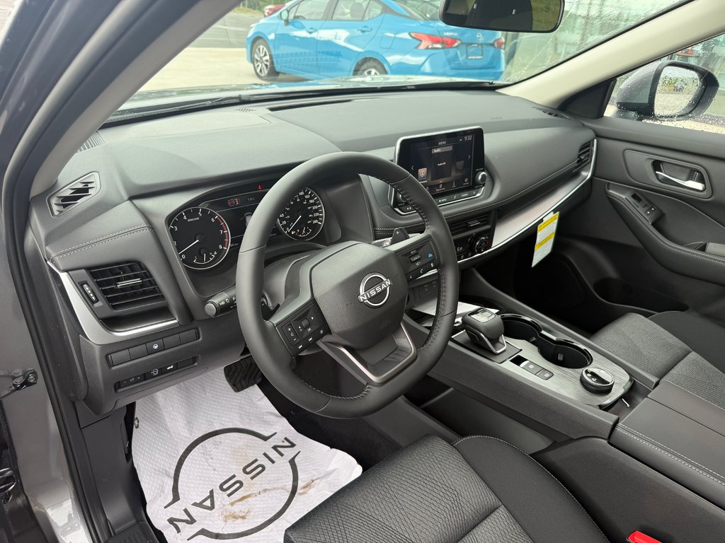 2026 Nissan Rogue AWD SV Moonroof in Bathurst, New Brunswick - 15 - w1024h768px