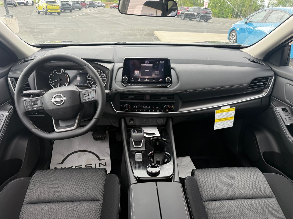 2026 Nissan Rogue AWD SV Moonroof in Bathurst, New Brunswick - 21 - w1024h768px