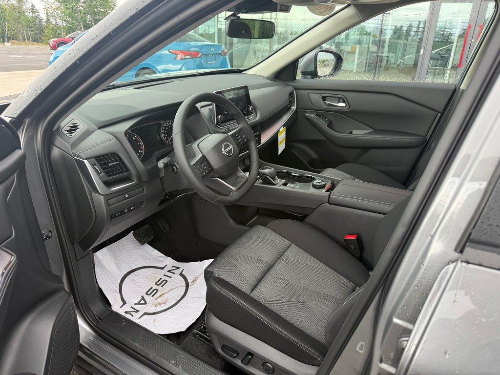 2026 Nissan Rogue AWD SV Moonroof in Bathurst, New Brunswick - 22 - w1024h768px