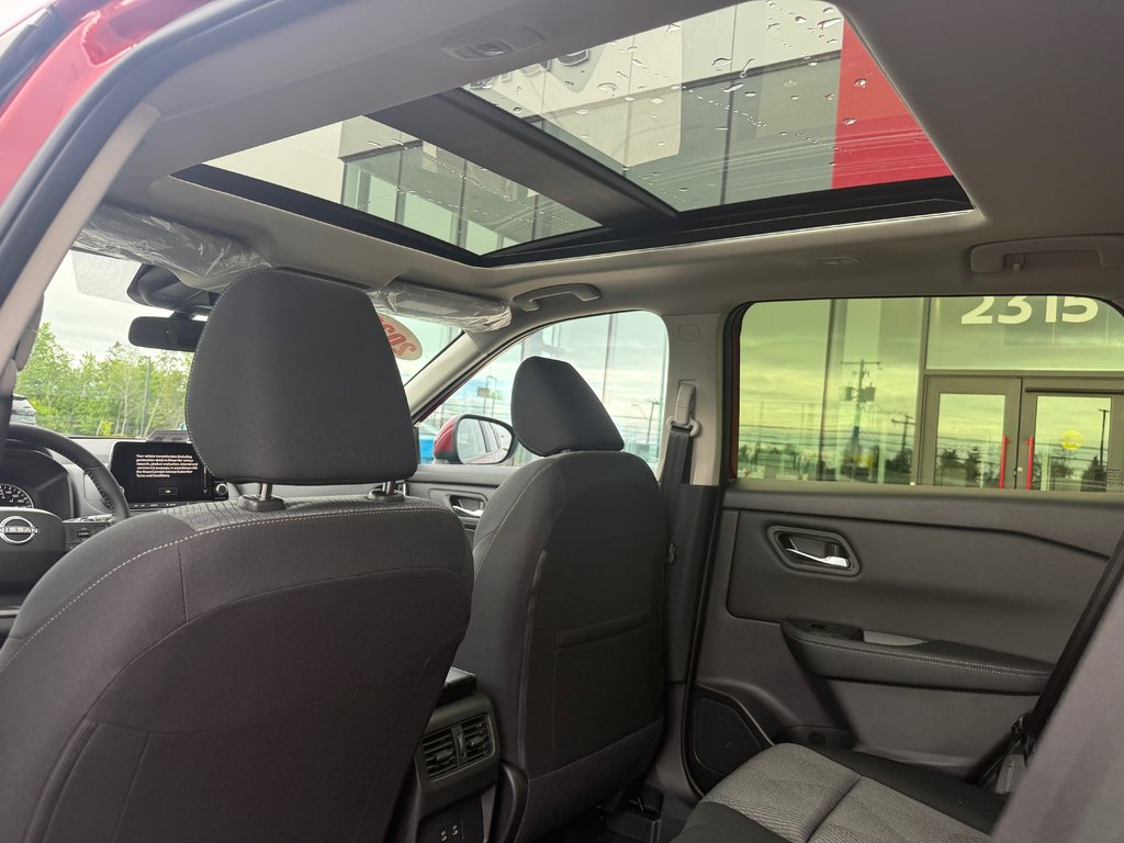 2026 Nissan Rogue AWD SV Moonroof in Bathurst, New Brunswick - 12 - w1024h768px