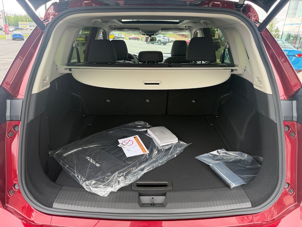 2026 Nissan Rogue AWD SV Moonroof in Bathurst, New Brunswick - 10 - w1024h768px