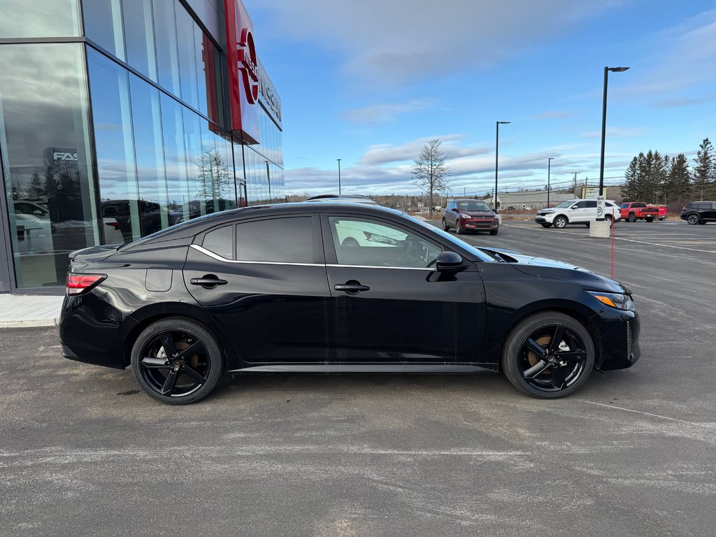 Nissan Sentra SR CVT 2025 à Bathurst, Nouveau-Brunswick - 3 - w1024h768px