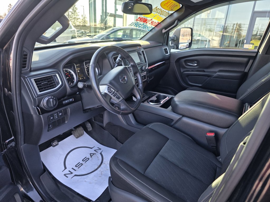Nissan Titan Crew Cab SV Midnight Edition 2018 à Bathurst, Nouveau-Brunswick - 12 - w1024h768px