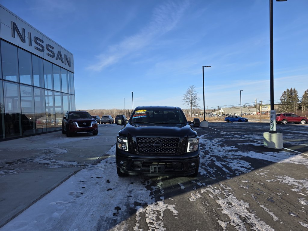 Nissan Titan Crew Cab SV Midnight Edition 2018 à Bathurst, Nouveau-Brunswick - 3 - w1024h768px
