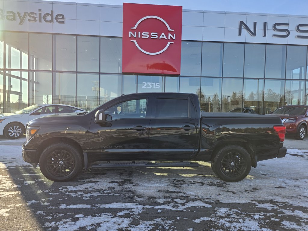 Nissan Titan Crew Cab SV Midnight Edition 2018 à Bathurst, Nouveau-Brunswick - 9 - w1024h768px