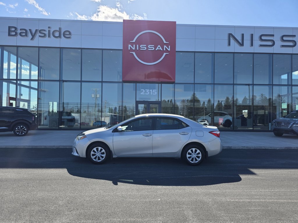 2016 Toyota Corolla 4-door Sedan CE 4A in Bathurst, New Brunswick - 9 - w1024h768px
