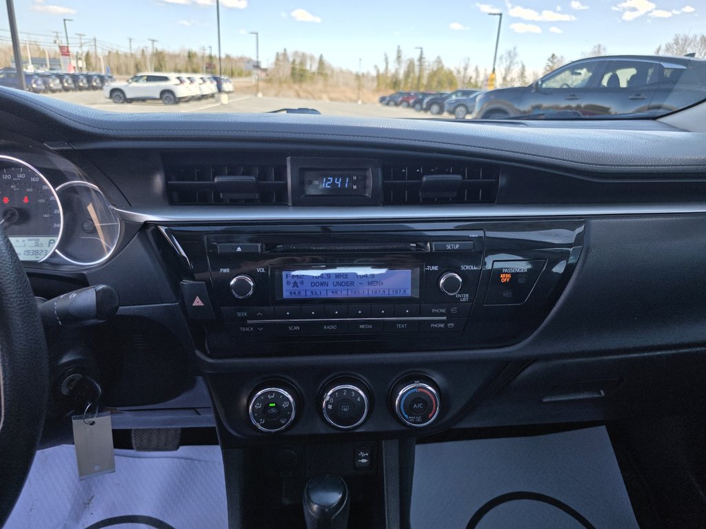 2016 Toyota Corolla 4-door Sedan CE 4A in Bathurst, New Brunswick - 15 - w1024h768px
