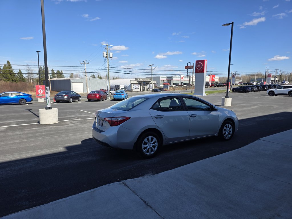 2016 Toyota Corolla 4-door Sedan CE 4A in Bathurst, New Brunswick - 6 - w1024h768px
