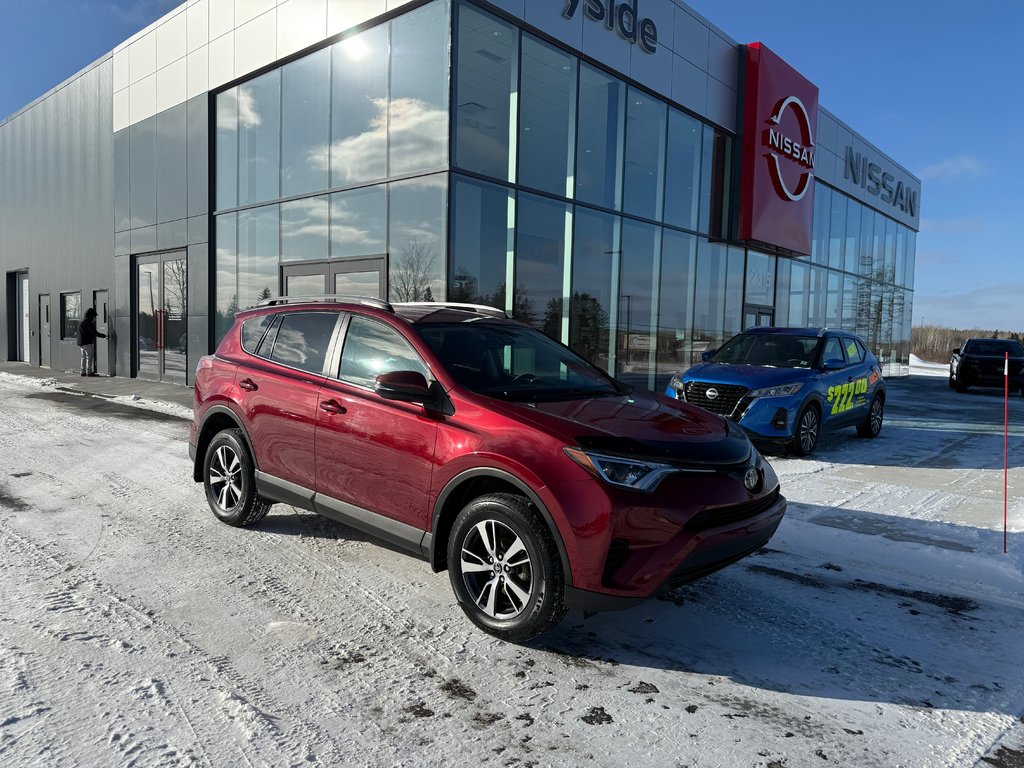 2018 Toyota RAV4 AWD LE in Bathurst, New Brunswick - 2 - w1024h768px