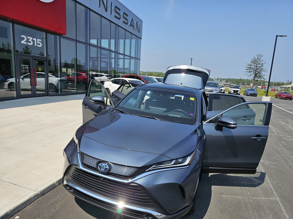 2021 Toyota VENZA HYBRID Venza Limited in Bathurst, New Brunswick - 15 - w1024h768px