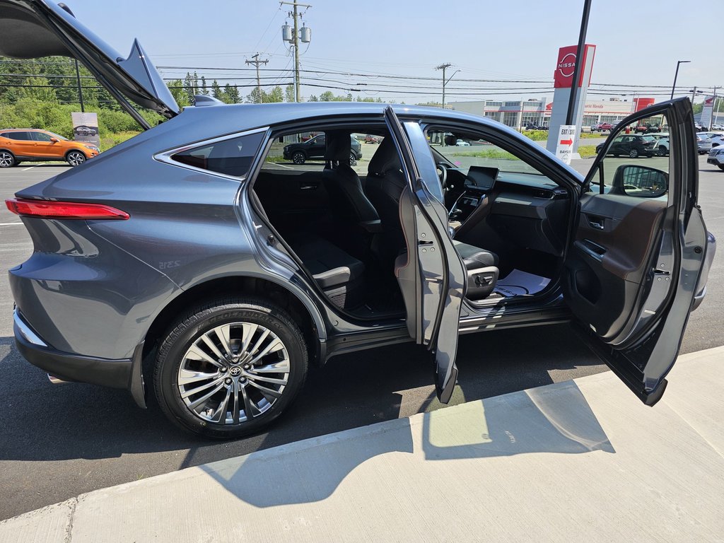2021 Toyota VENZA HYBRID Venza Limited in Bathurst, New Brunswick - 21 - w1024h768px