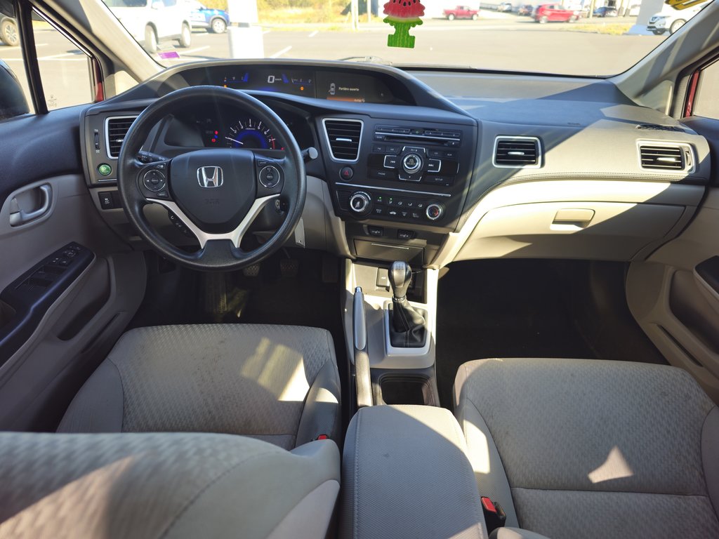 2015  Civic Sedan LX 5MT in Bathurst, New Brunswick - 9 - w1024h768px