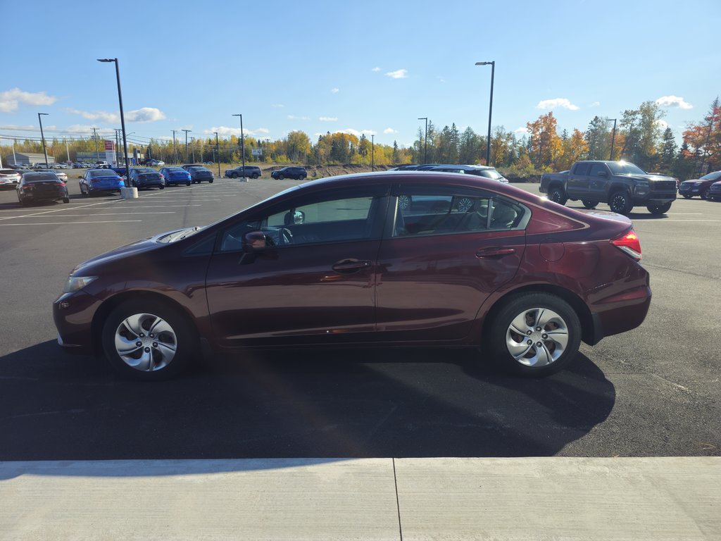 2015  Civic Sedan LX 5MT in Bathurst, New Brunswick - 6 - w1024h768px