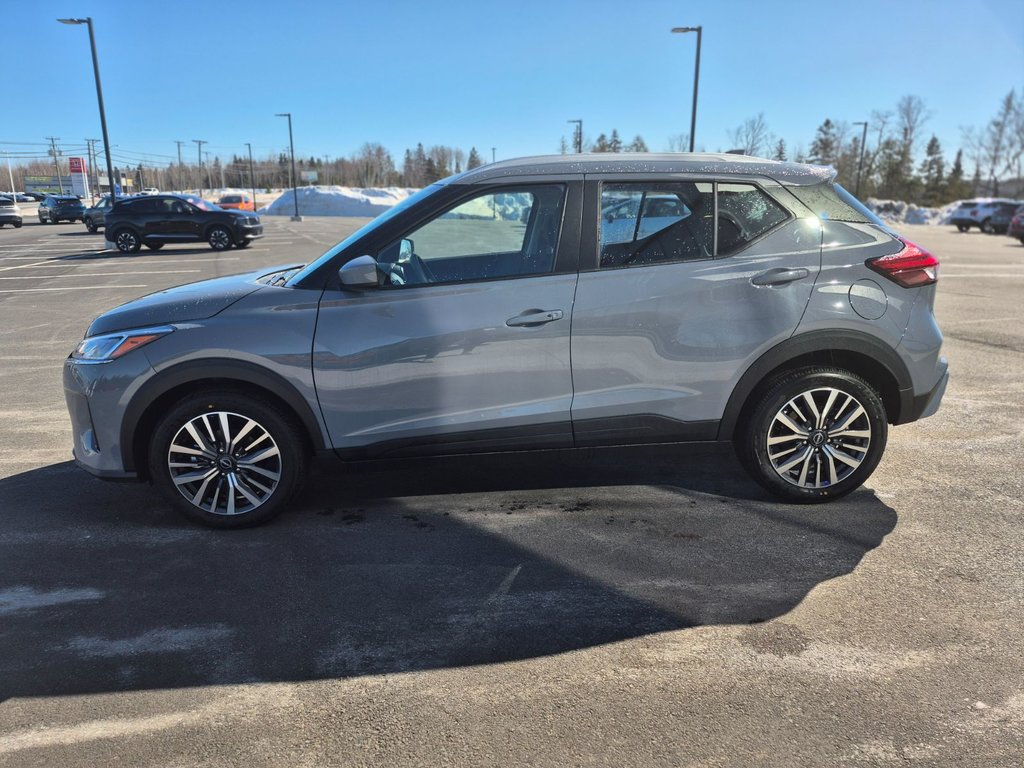 2025 Nissan Kicks Play SV FWD in Bathurst, New Brunswick - 2 - w1024h768px