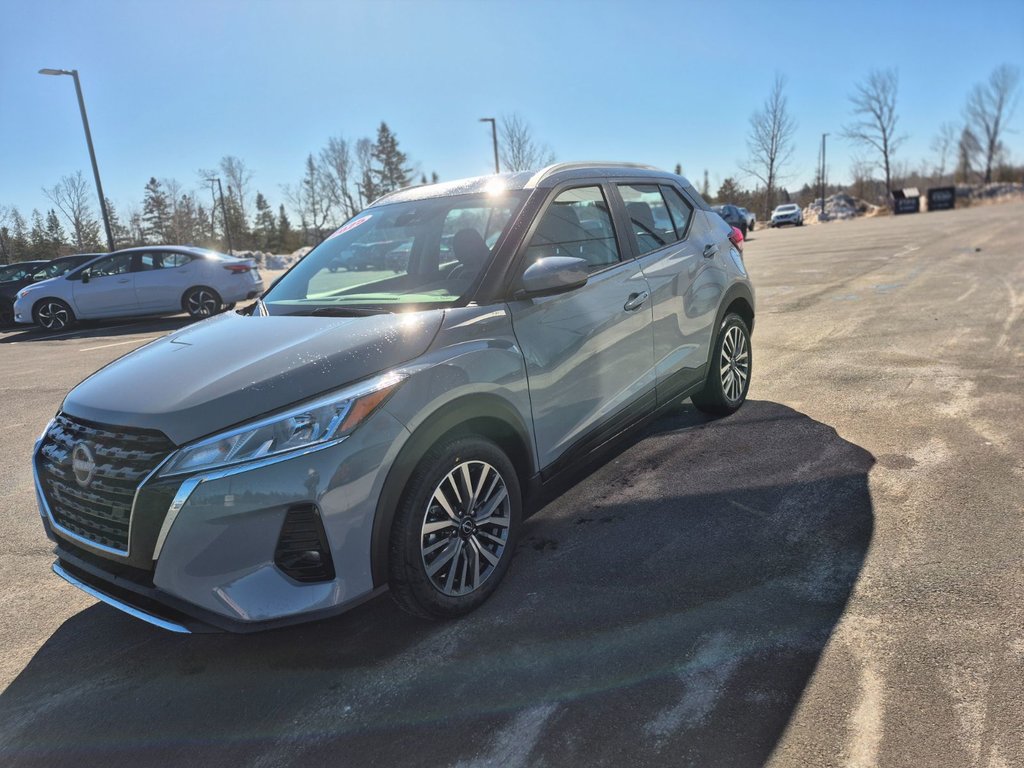 2025 Nissan Kicks Play SV FWD in Bathurst, New Brunswick - 3 - w1024h768px