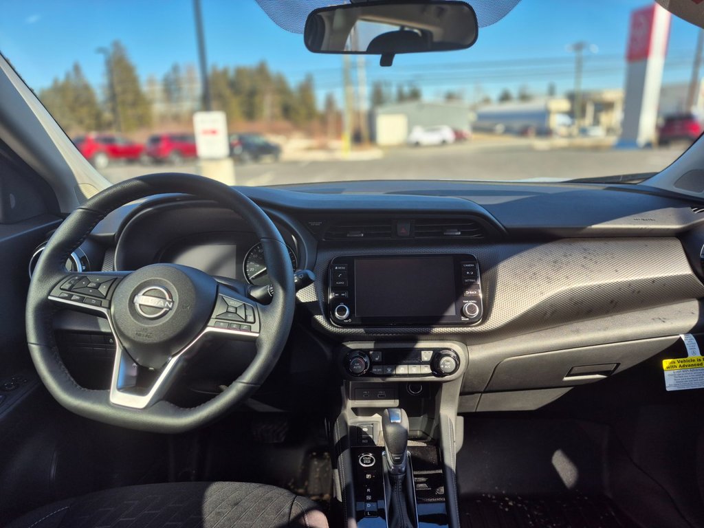 2025 Nissan Kicks Play SV FWD in Bathurst, New Brunswick - 9 - w1024h768px