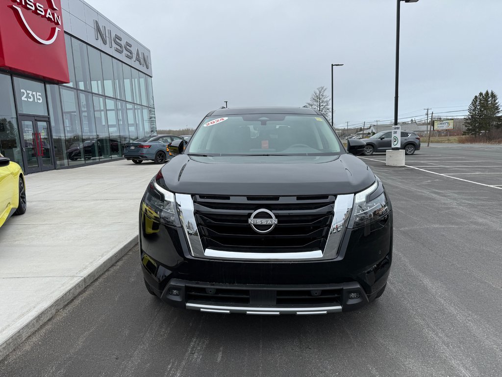 2024 Nissan Pathfinder SV 4WD in Bathurst, New Brunswick - 2 - w1024h768px