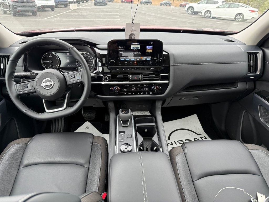 2024 Nissan Pathfinder SL 4WD in Bathurst, New Brunswick - 8 - w1024h768px