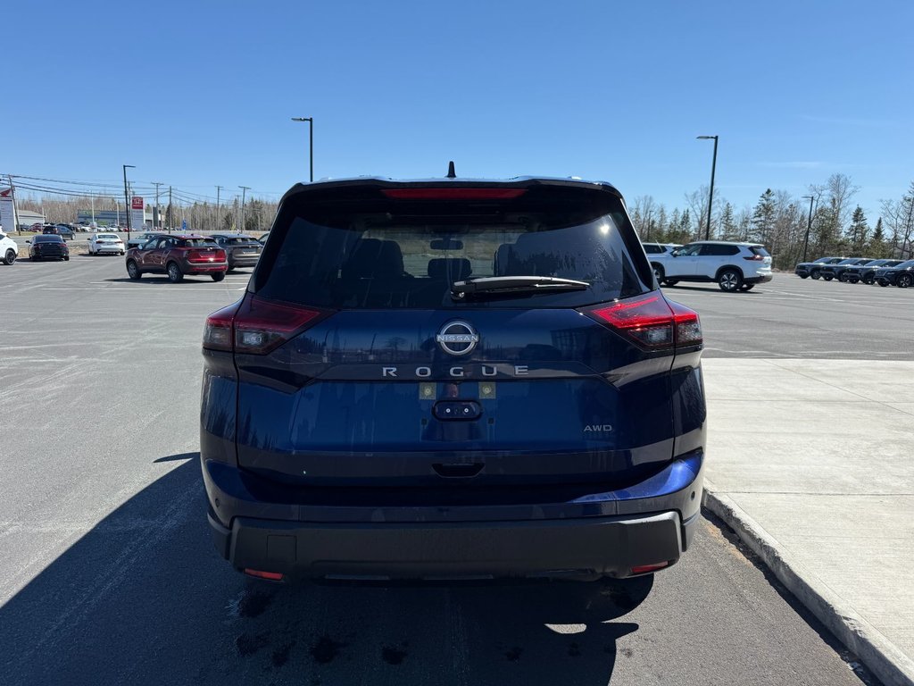 2025 Nissan Rogue AWD SV Moonroof in Bathurst, New Brunswick - 7 - w1024h768px